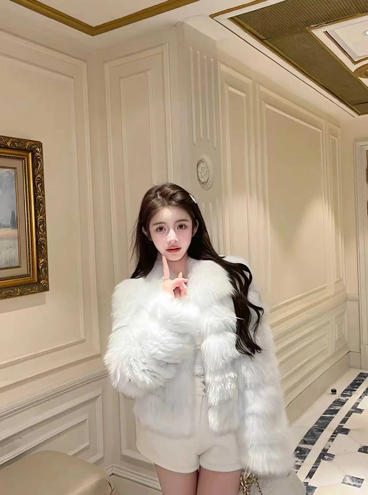 Fox Fur Coat Oversized Lapel Style - Velanocta