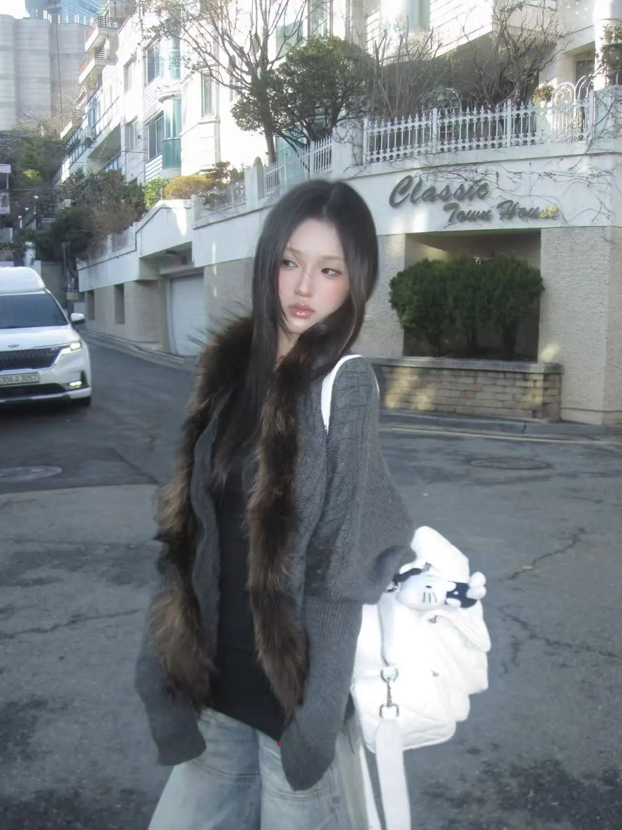 Merino Wool Coat with Oversized Mink-Feel Collar - Velanocta