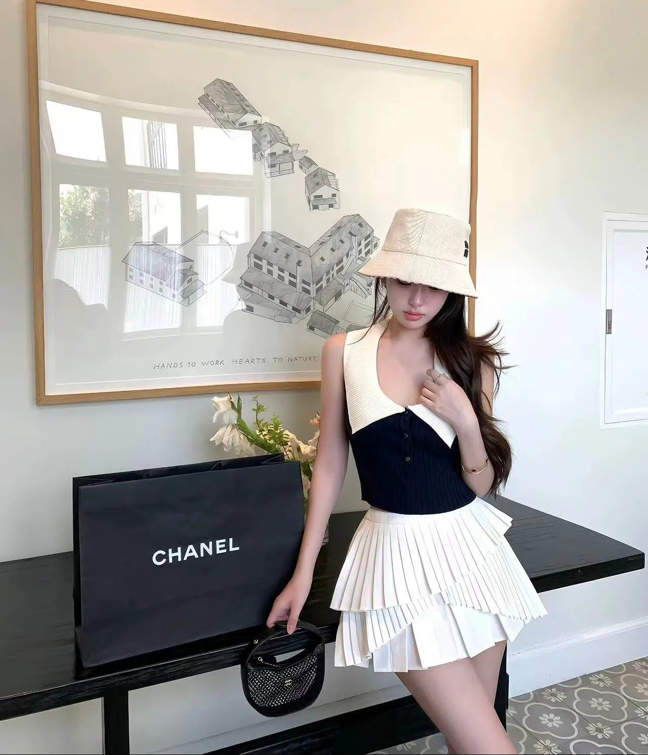 Pleated Mini Skirt - Velanocta