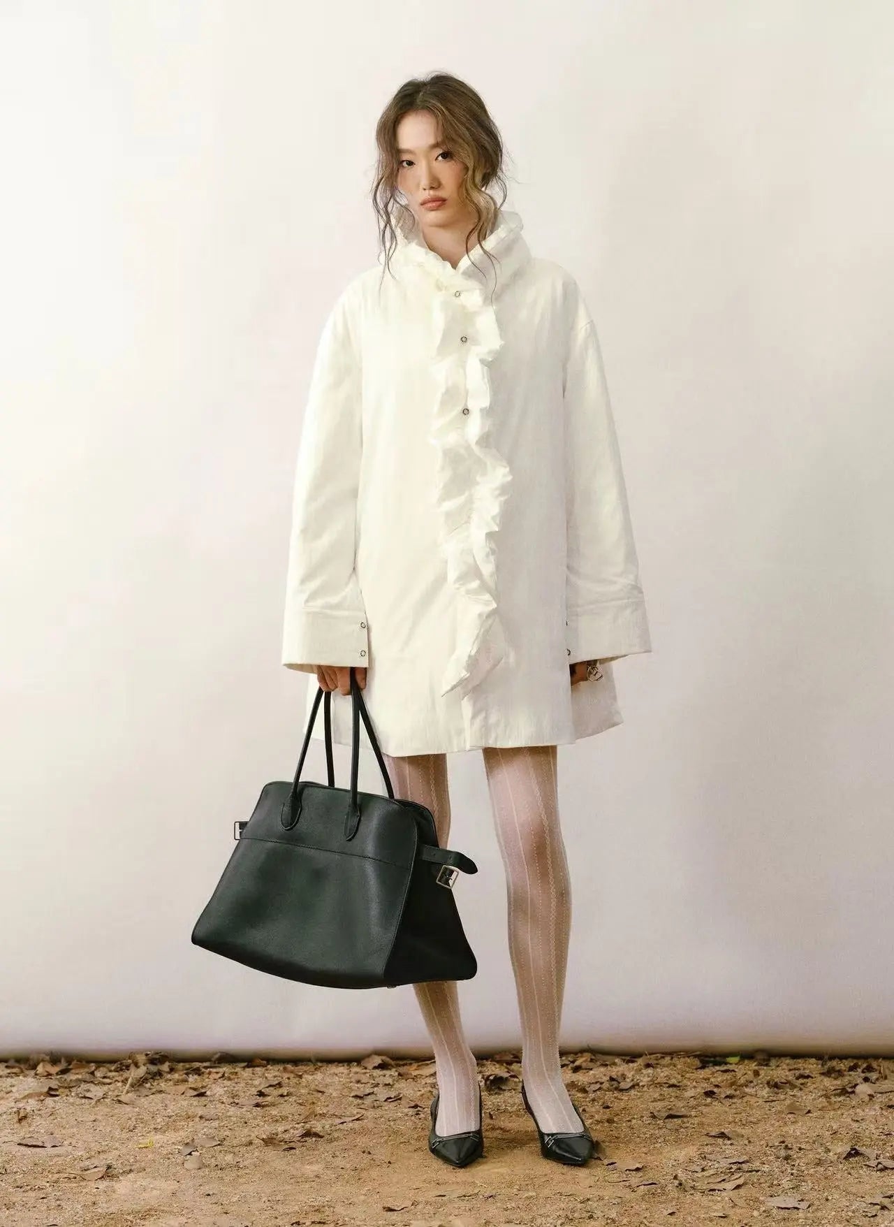 White High-Neck Ruffled Down Coat with Detachable Collar - Velanocta