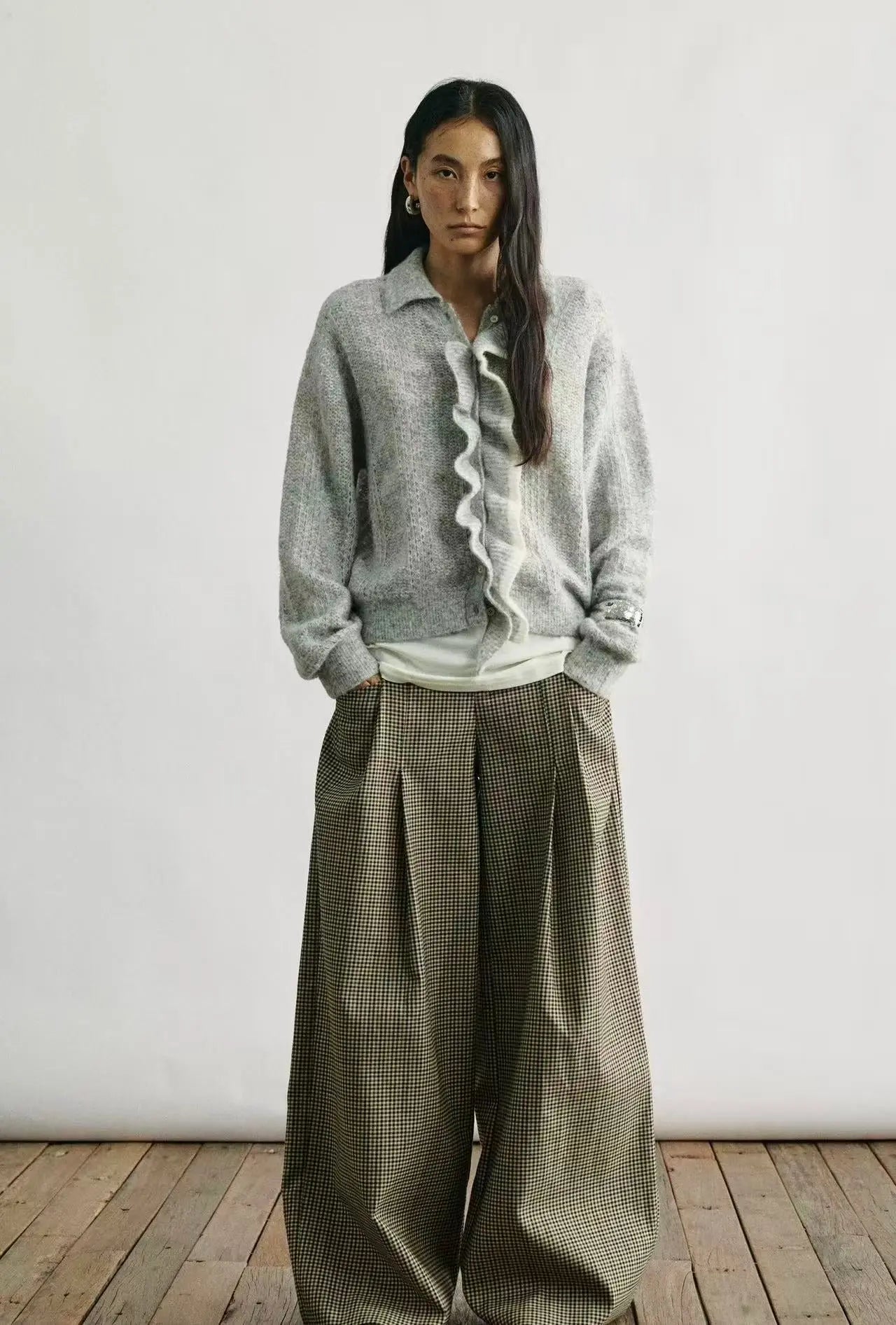 The Statement Fashion Cardigan – Trendy Open-Front Knit - Velanocta