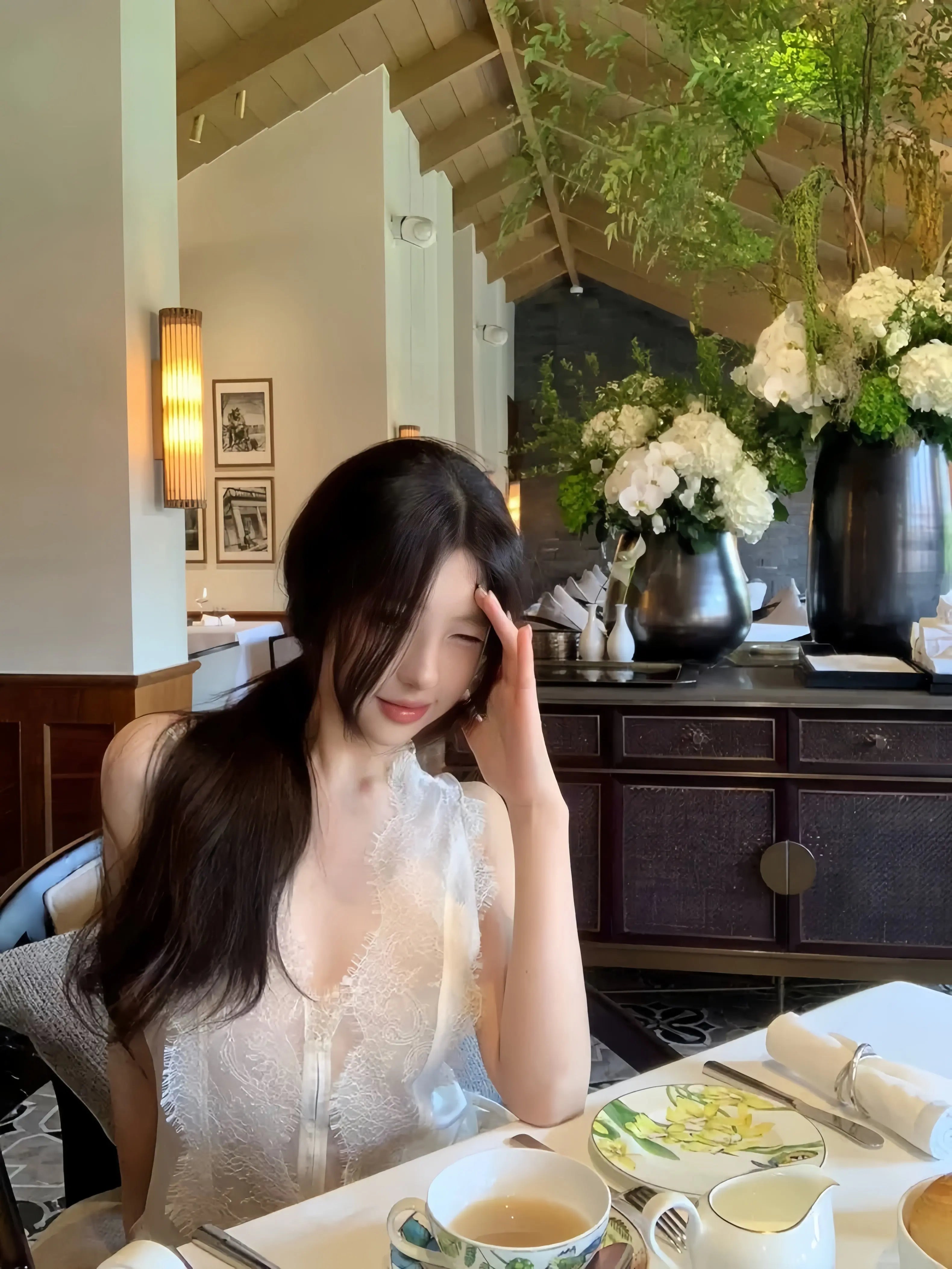 lace vest Jacquard Fitted Vest Shirt - Velanocta