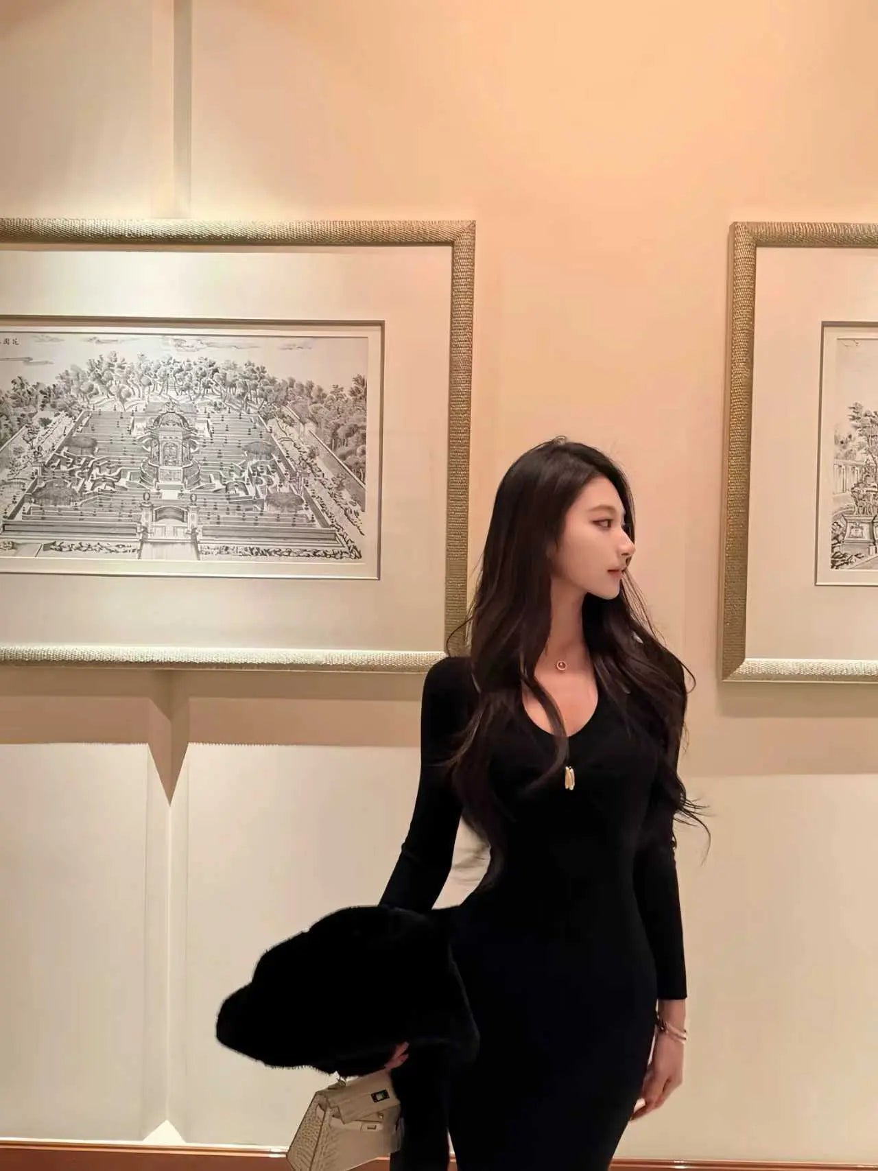 Halter Dress Ribbed Knit Midi - Velanocta