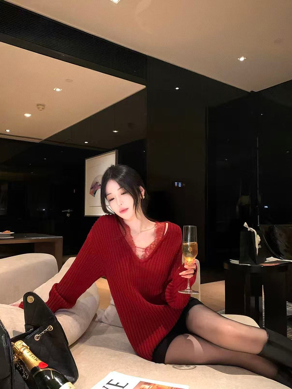 Lace-Trim Ribbed V-Neck Knit Top