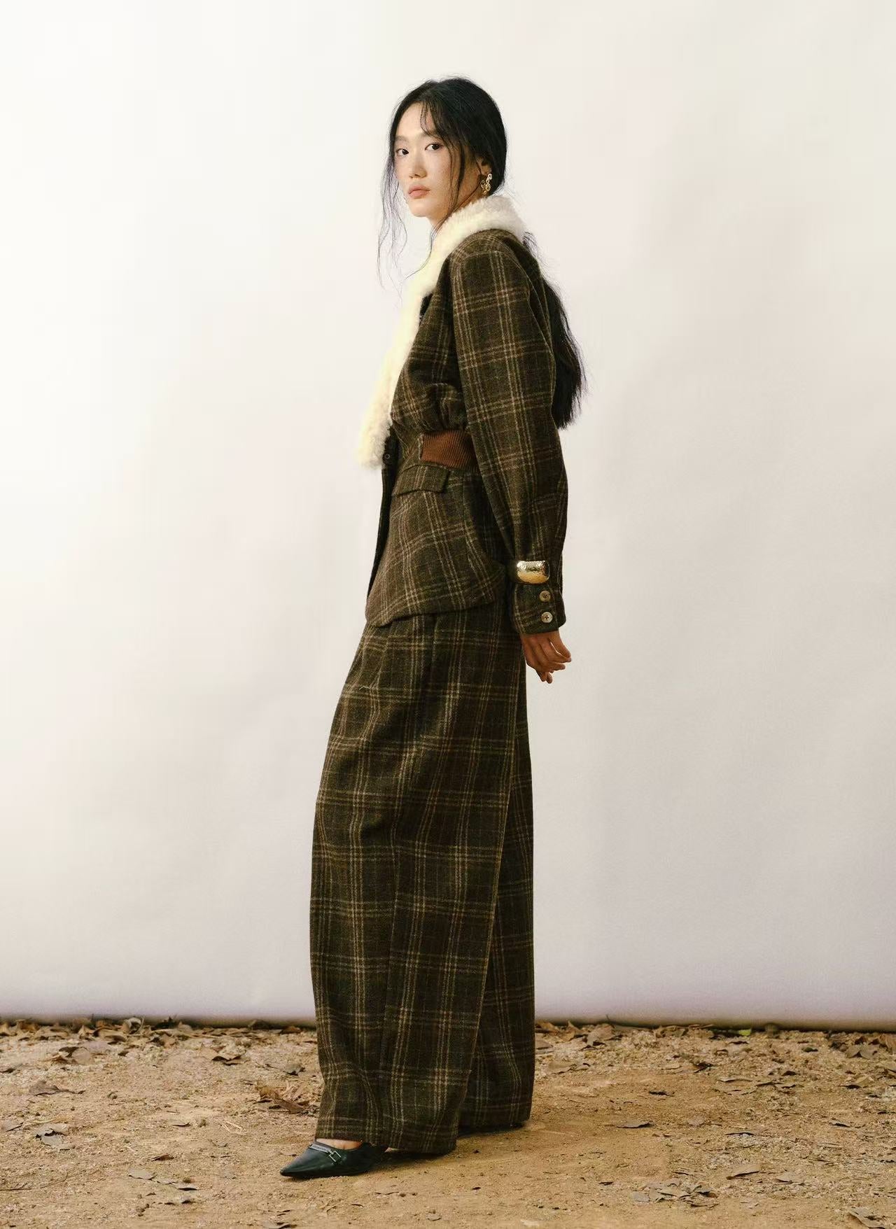 Plaid Wool Blazer with a Detachable Fur Collar