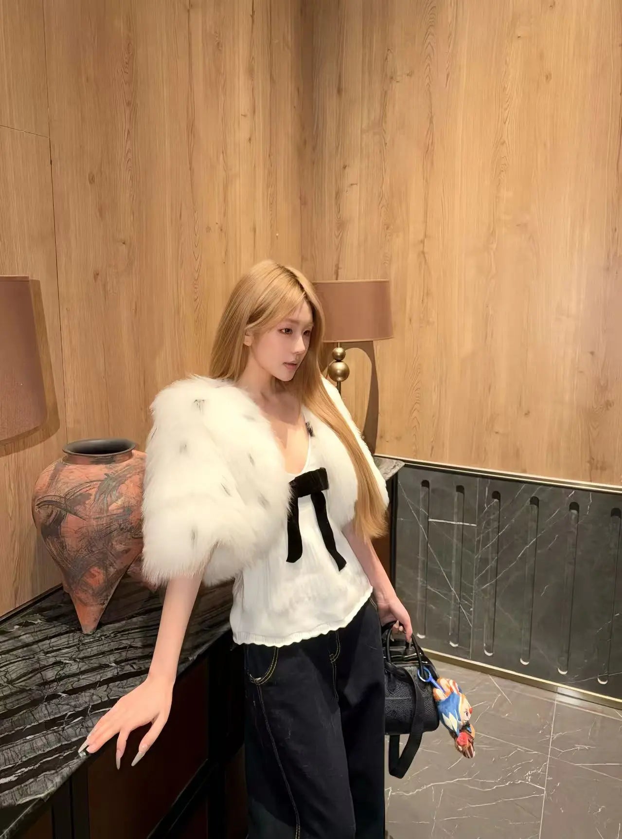 Ivory Dot Fur Cape Vest - Velanocta