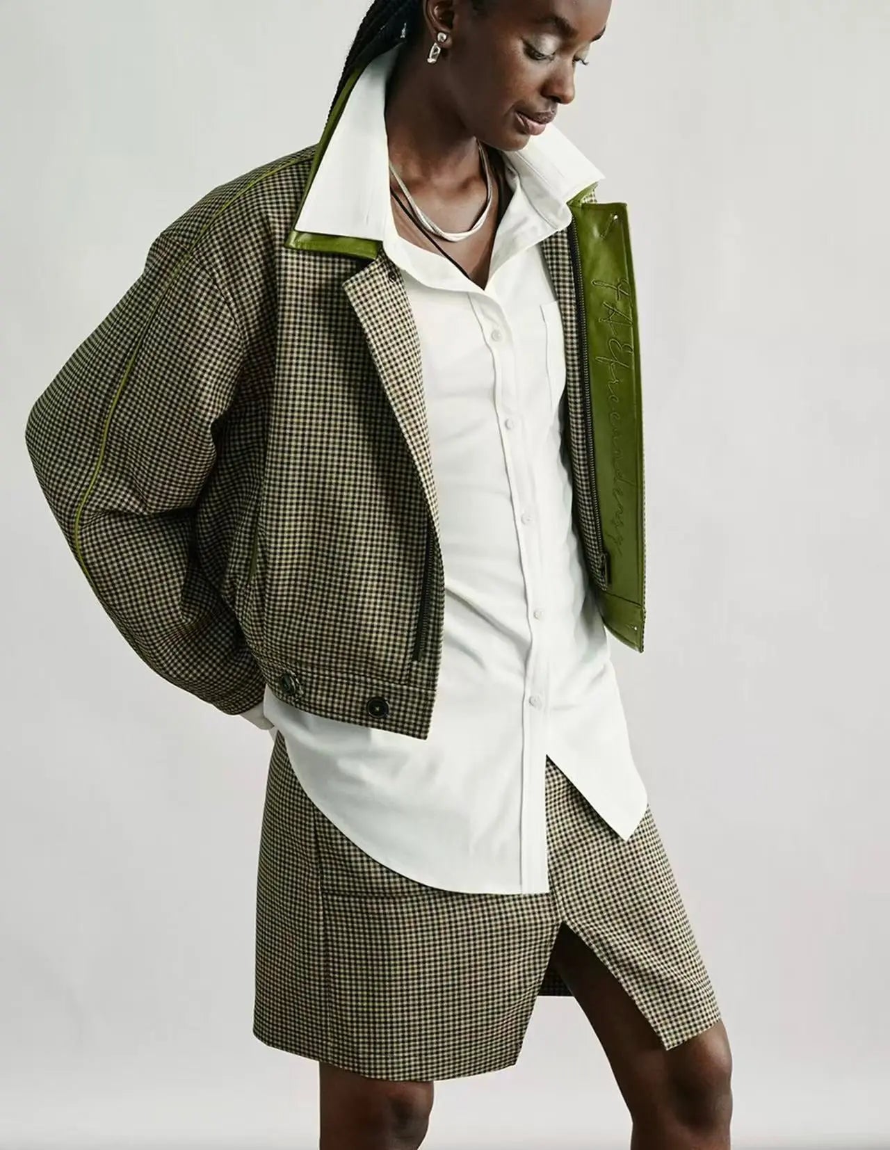 Cropped Houndstooth Jacket with Contrast Faux-Leather Collar - Velanocta