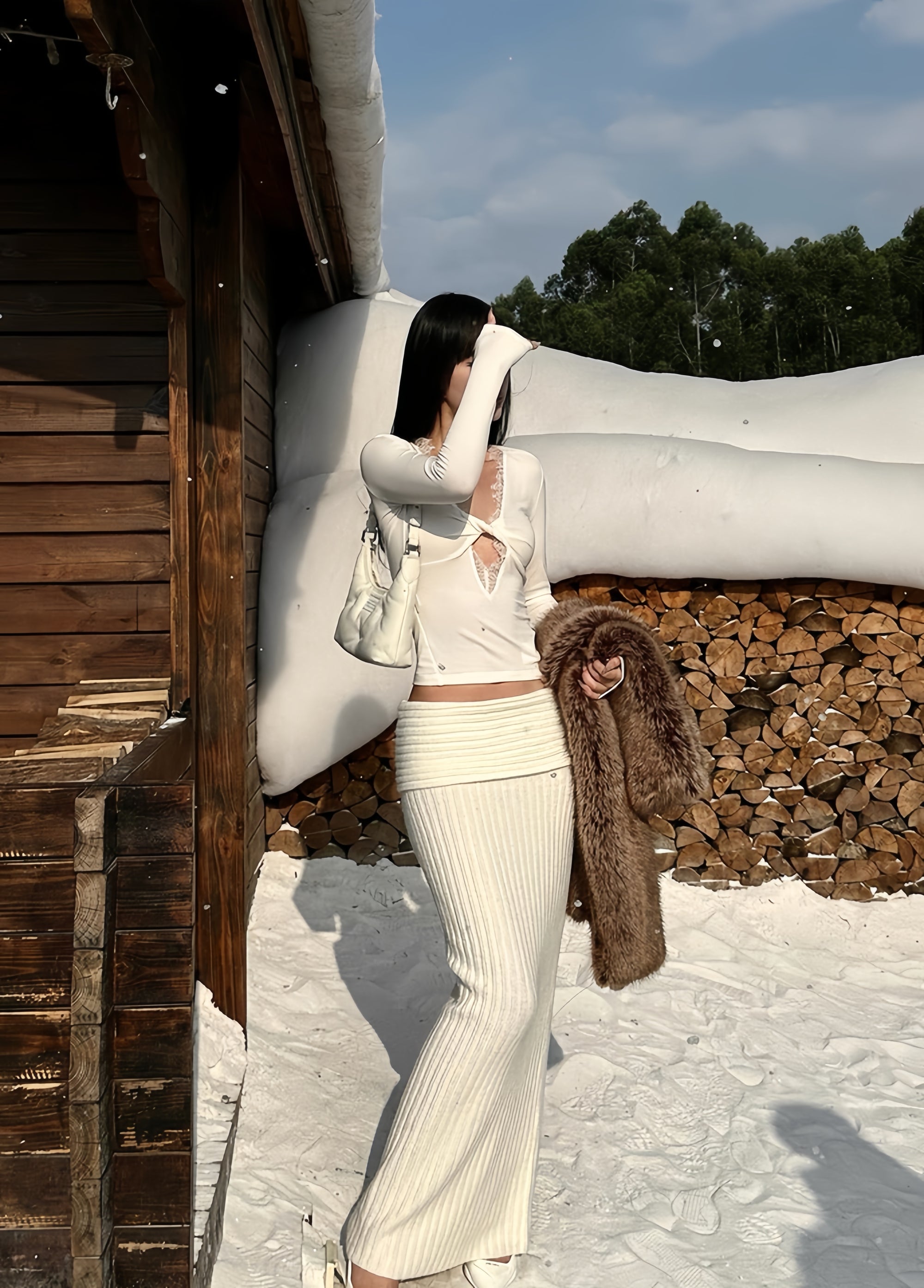 Lace-Trim Knotted V-Neck Long Sleeve Top