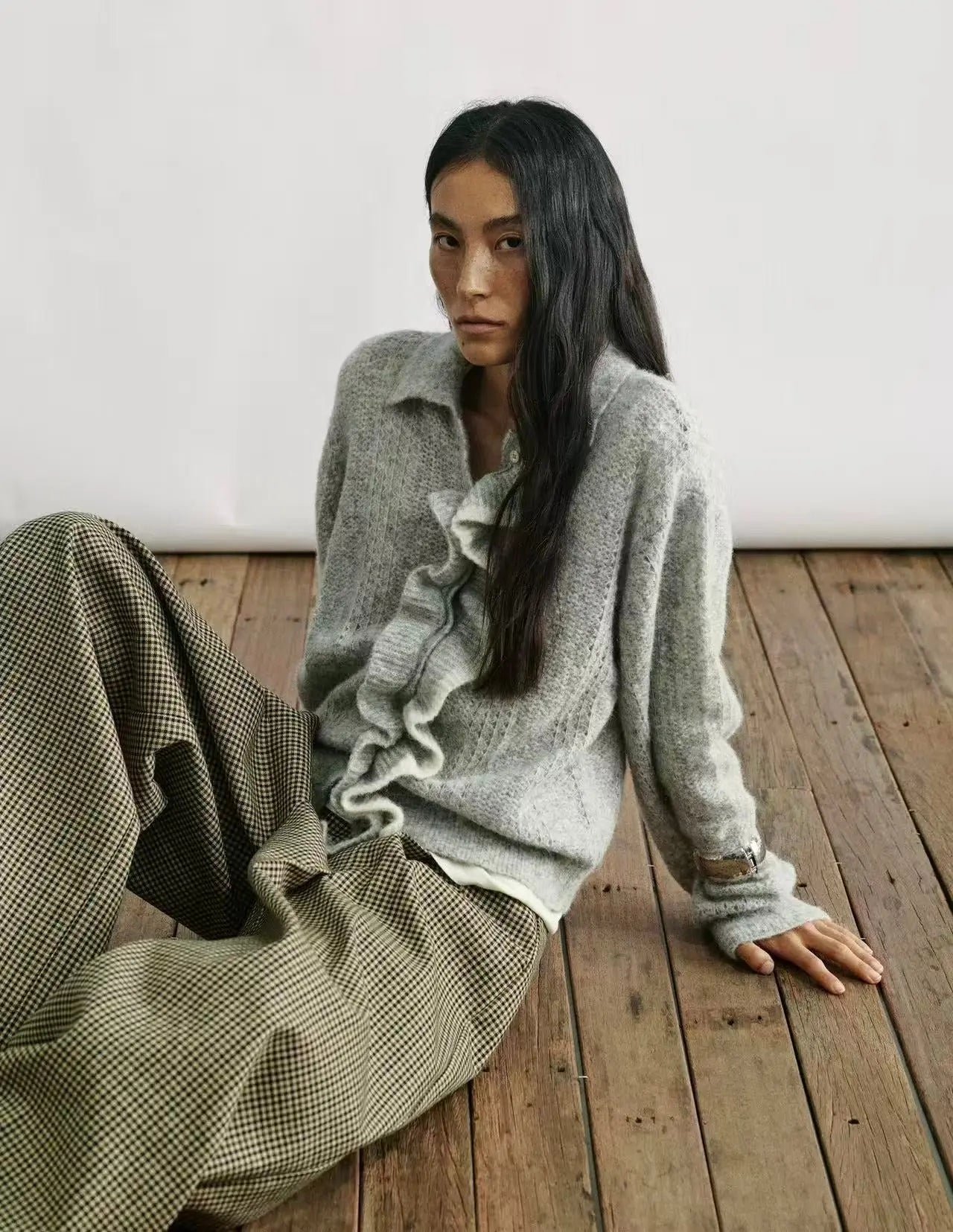 The Statement Fashion Cardigan – Trendy Open-Front Knit - Velanocta