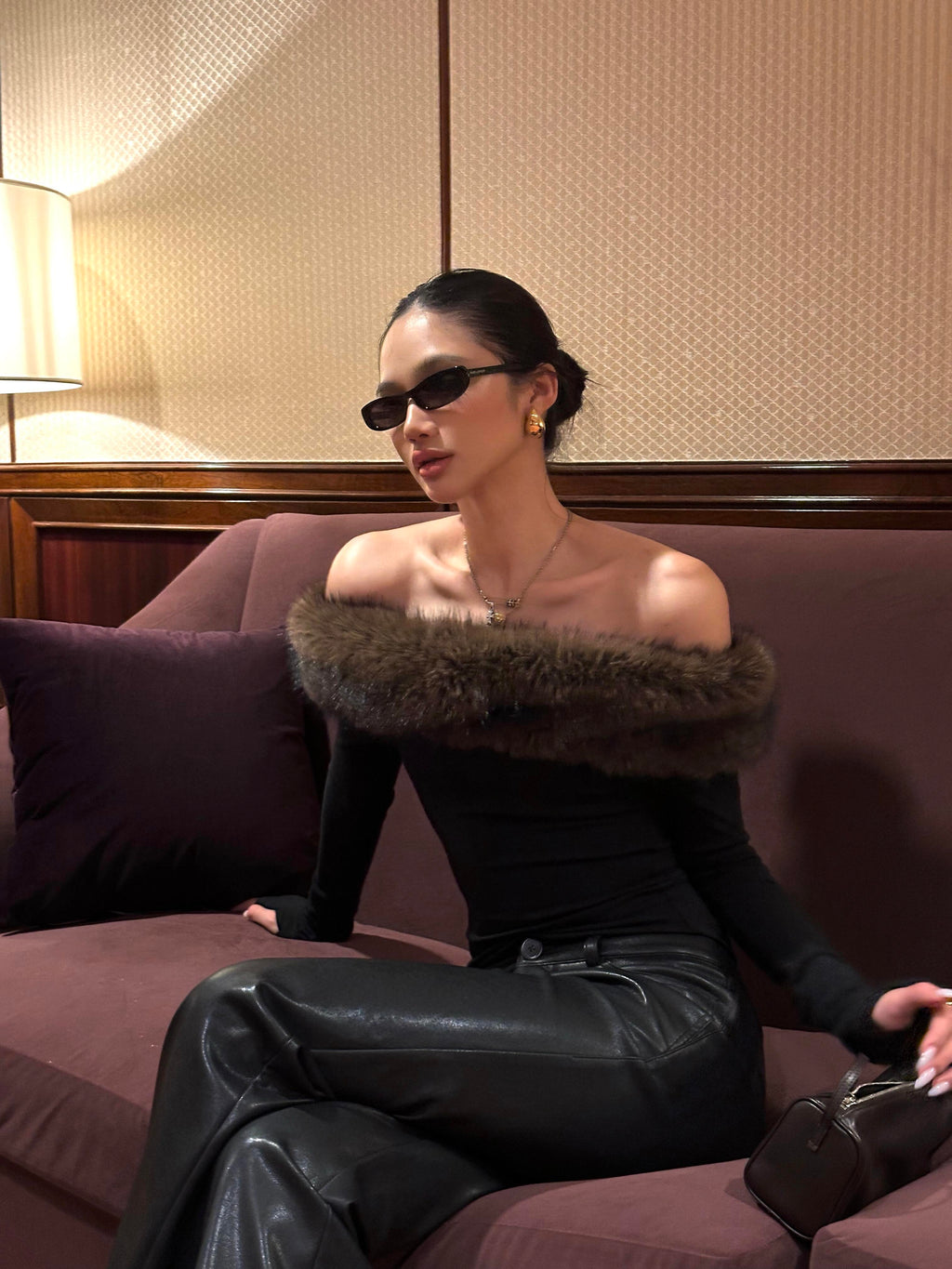 Shibuya Fuzzy Off-Shoulder Slim Tee