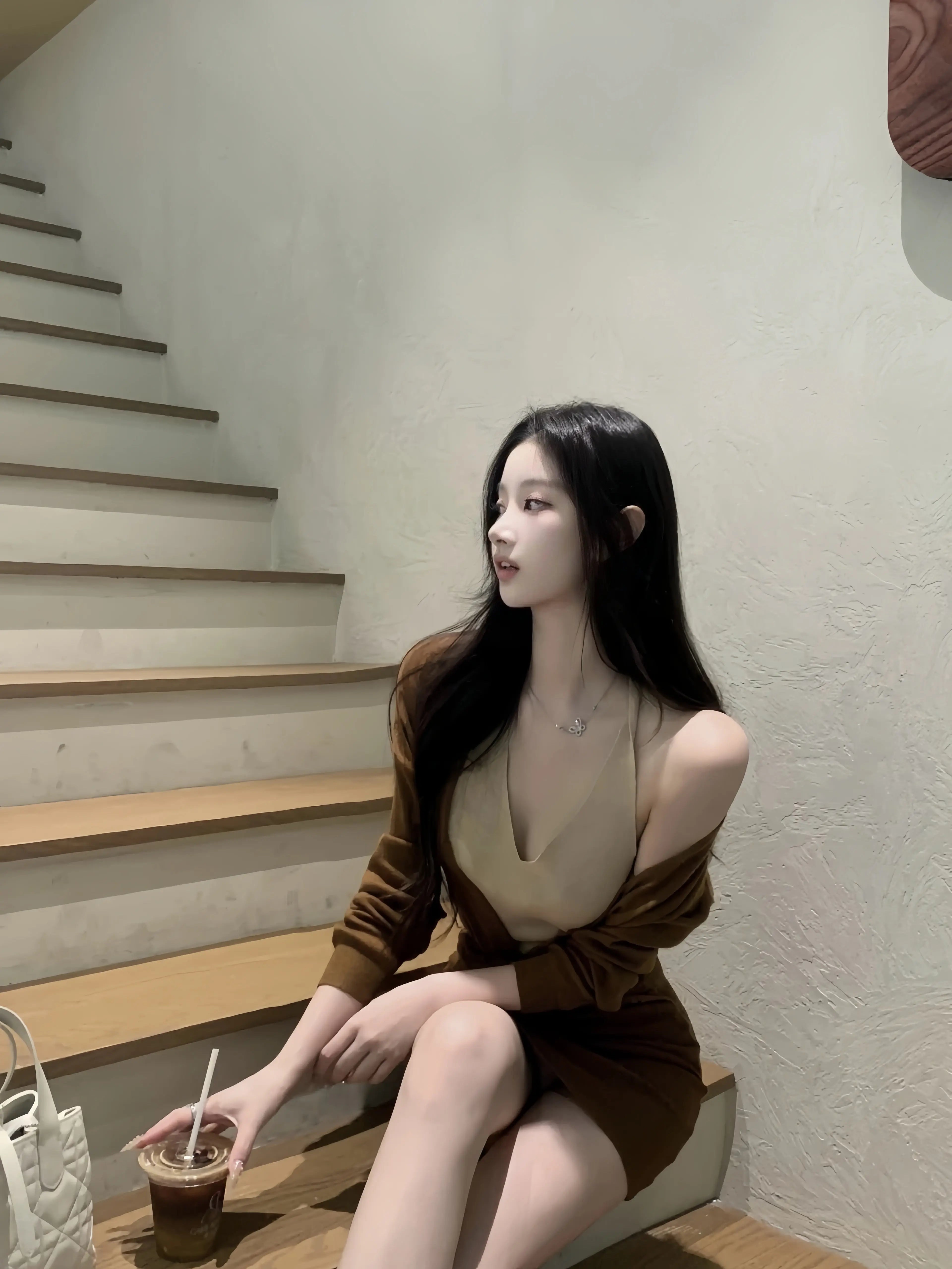 Off-Shoulder Knit Bodycon Dress - Velanocta