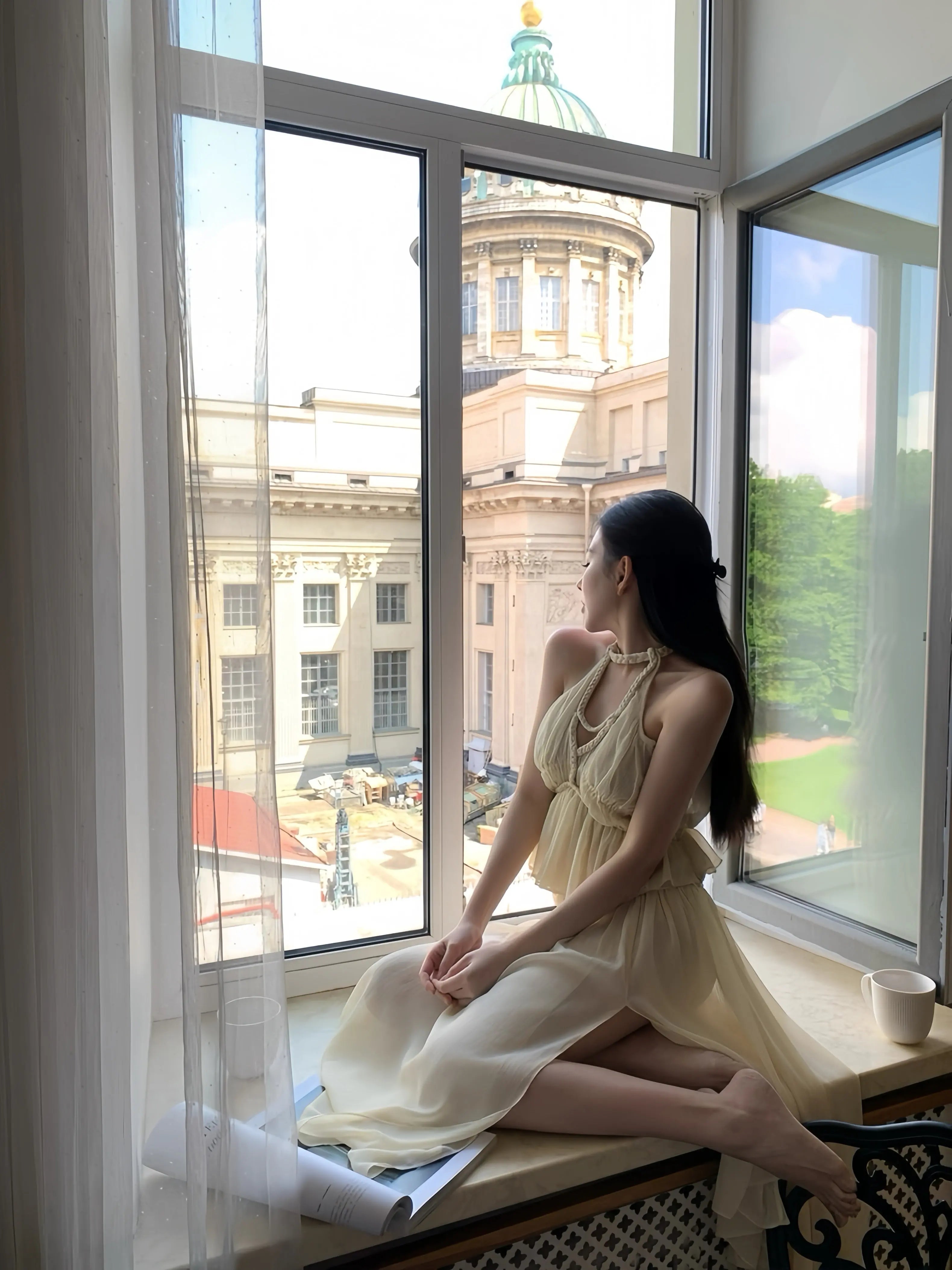 Elegant Halter Neck Ruffle Top & High-Waist Maxi Skirt Set - Velanocta