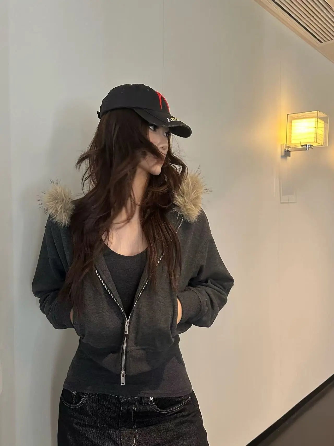 Urban Fur Trim Hoodie - Velanocta