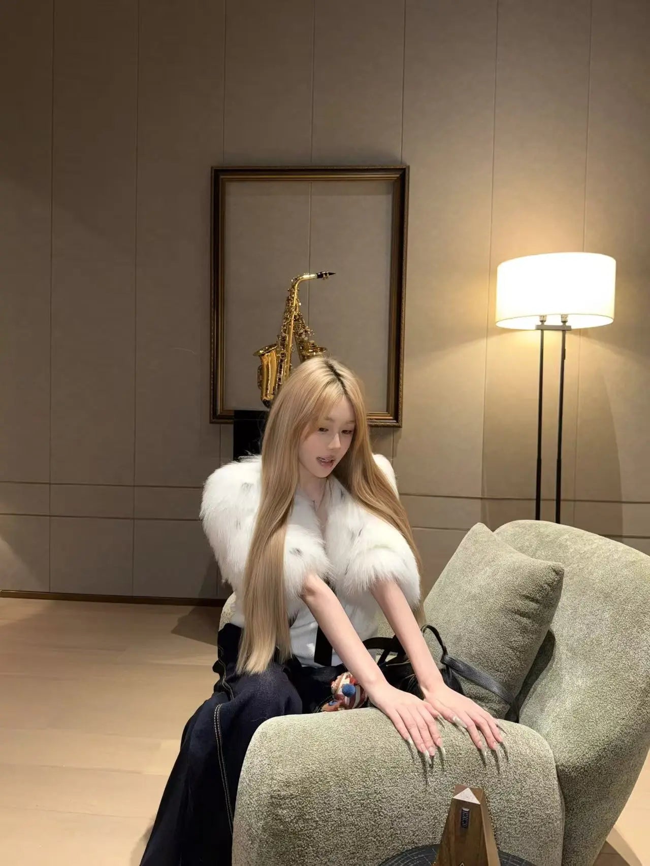 Ivory Dot Fur Cape Vest - Velanocta