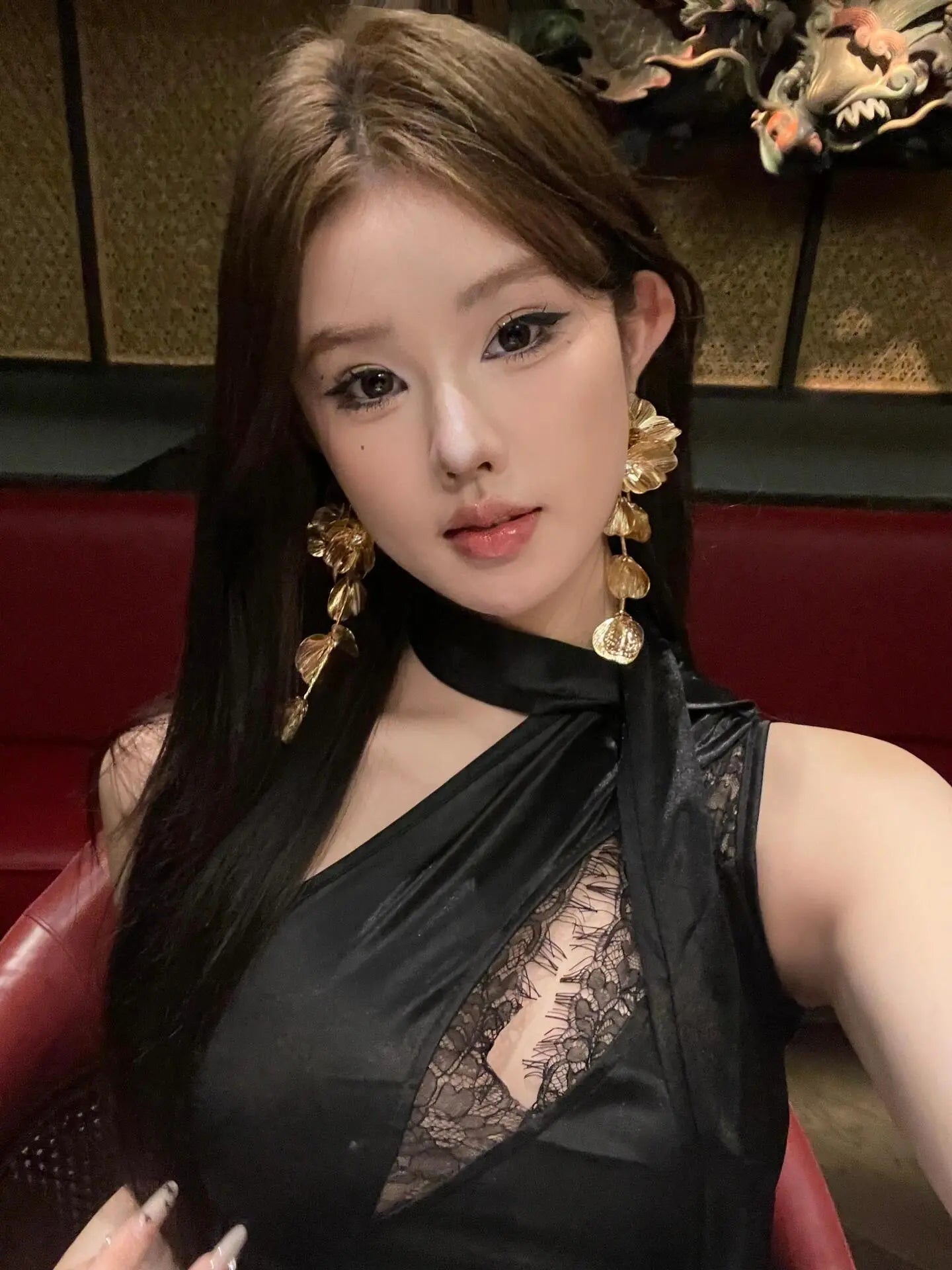 Lace Panel Satin Sleeveless Top - Velanocta