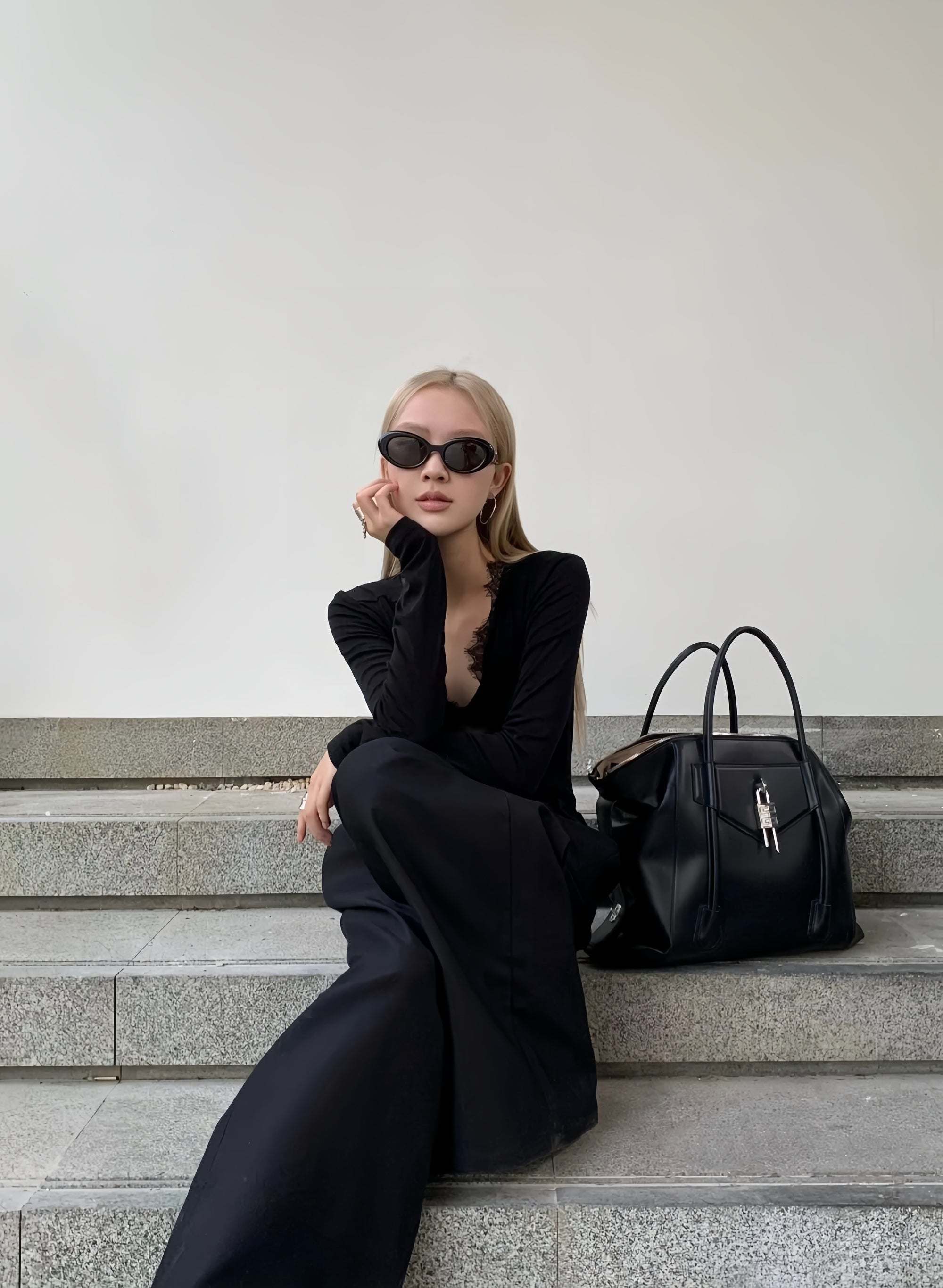 Lace-Trim Knotted V-Neck Long Sleeve Top