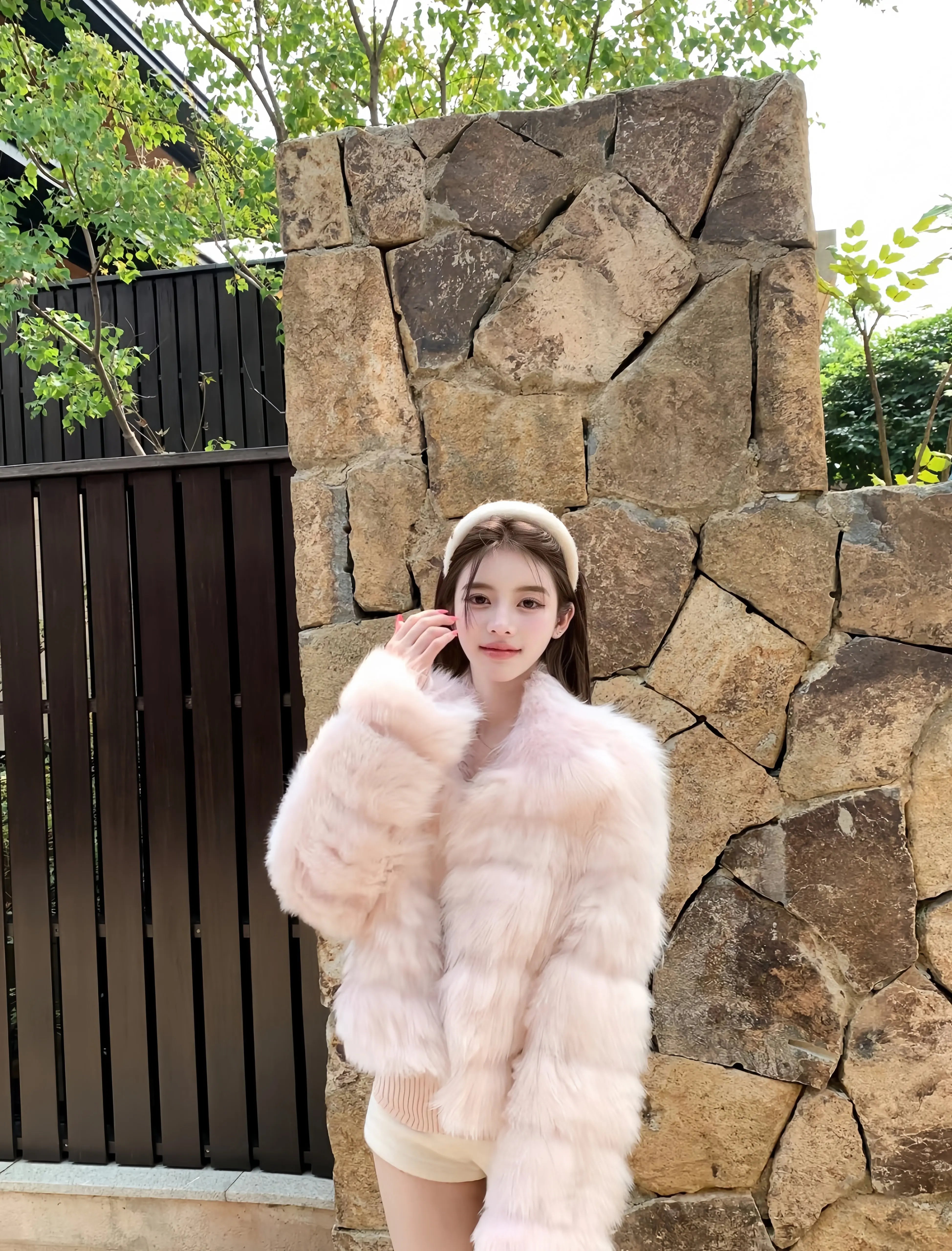 Fox Fur Coat Oversized Lapel Style - Velanocta