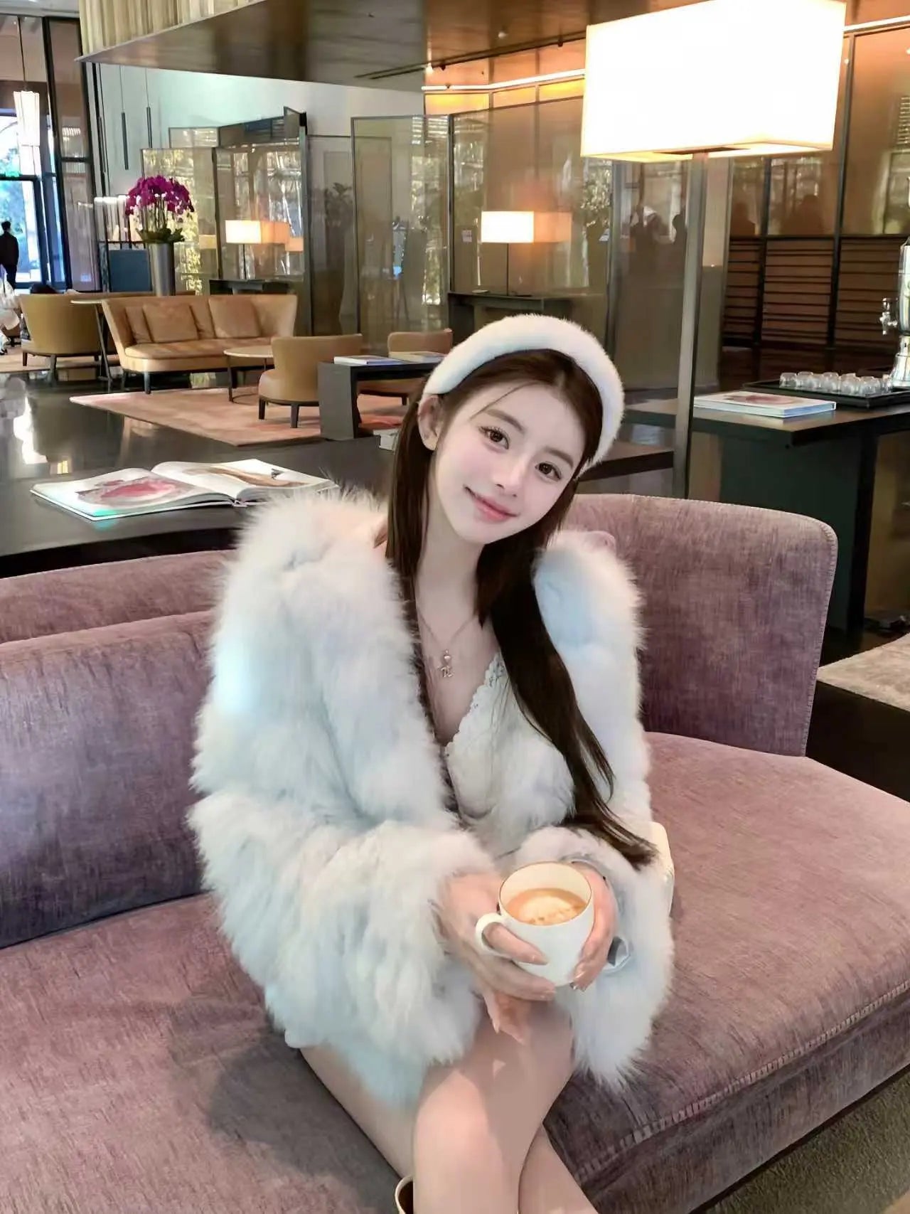 Fox Fur Coat Oversized Lapel Style - Velanocta