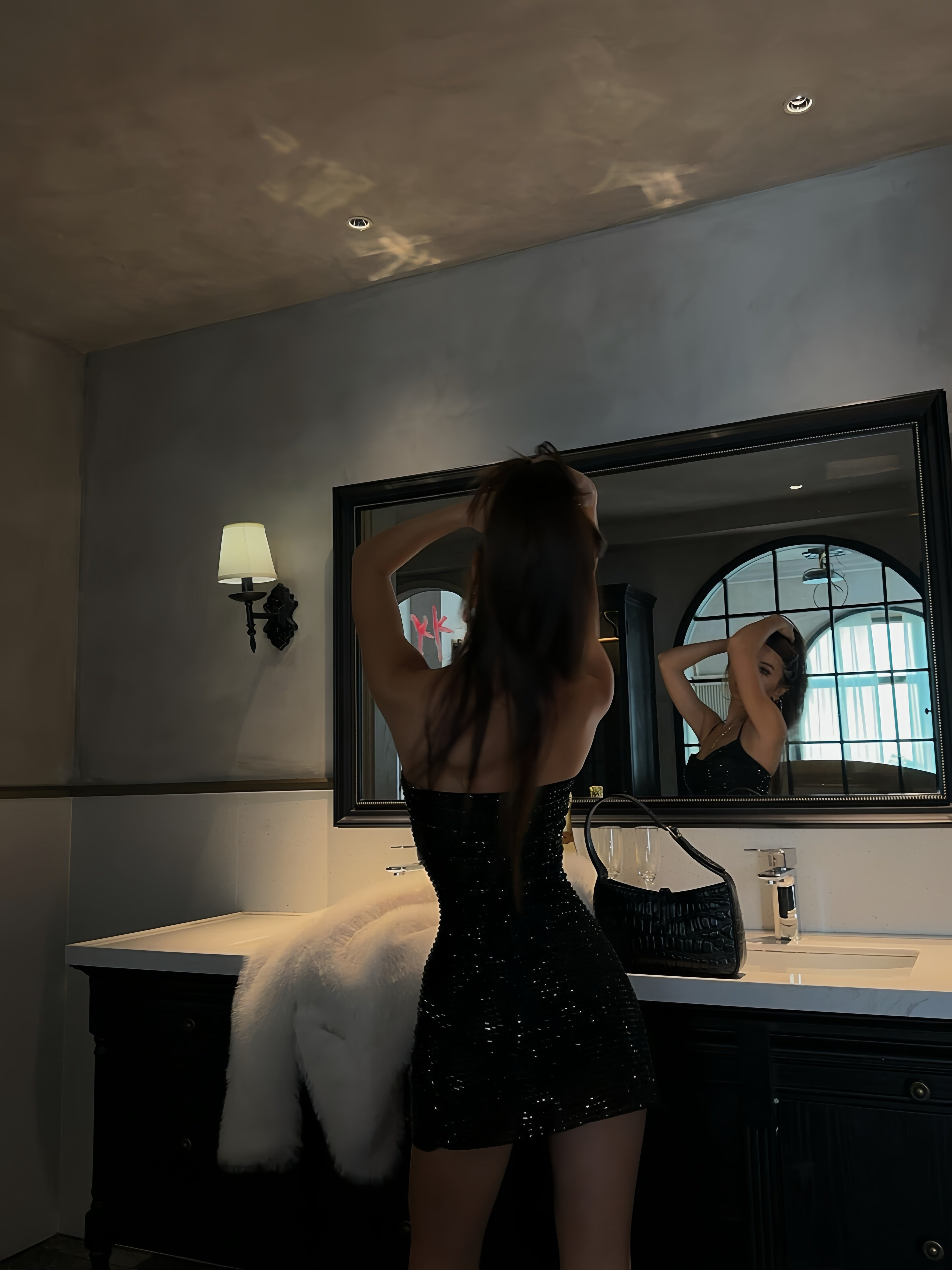 Happy Shopping with Velanocta