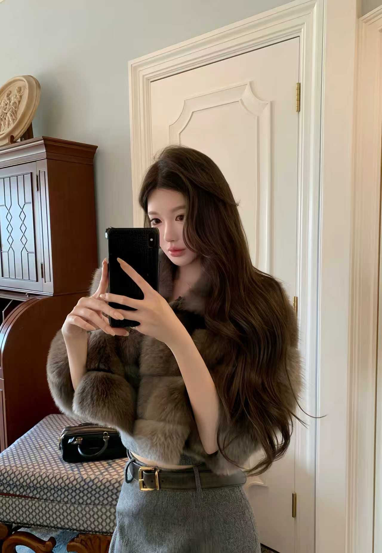 Short-Sleeve Faux Fur Cropped Jacket