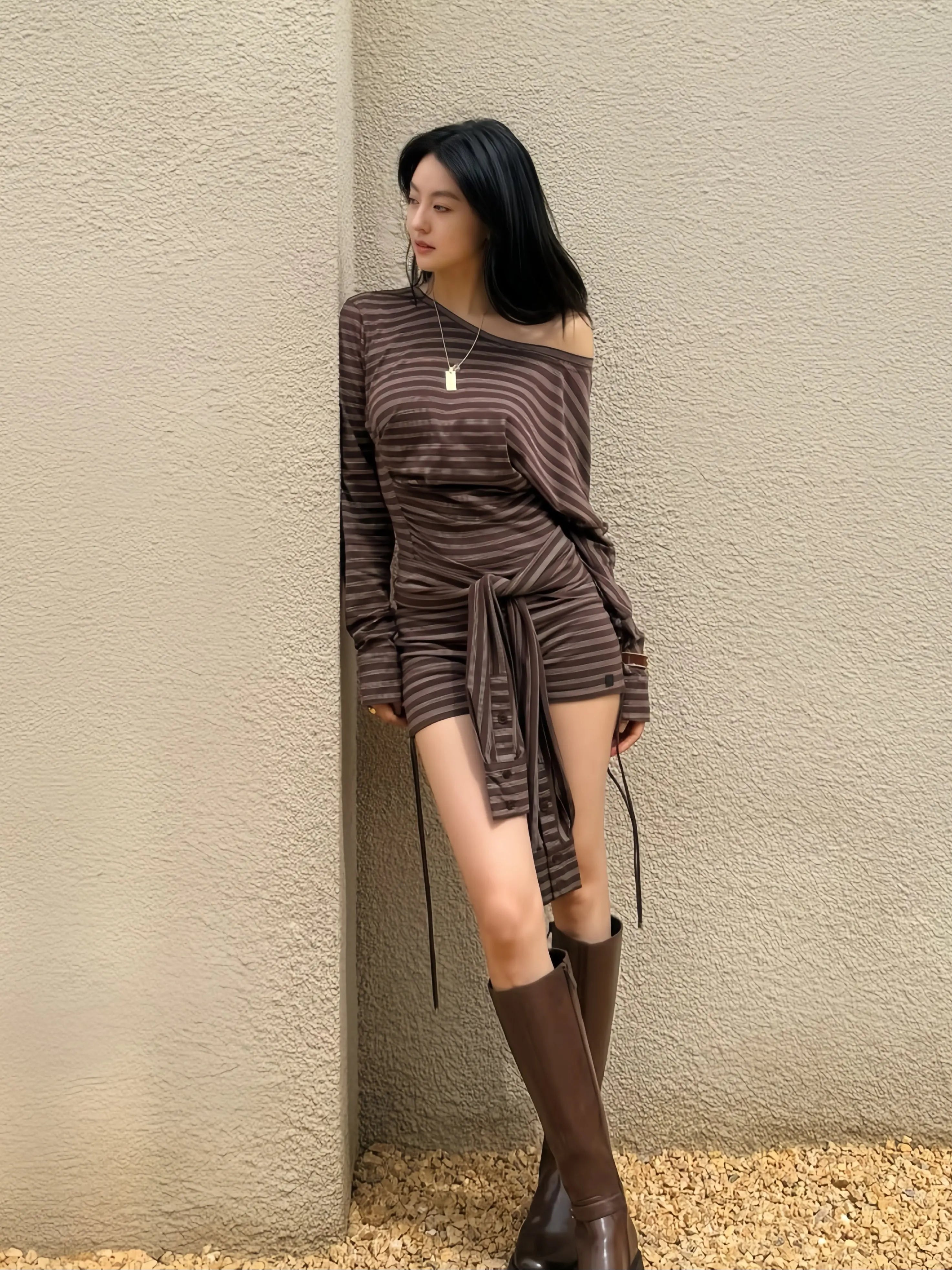 Striped Asymmetrical Shoulder Top & Wrap Shorts Set - Velanocta