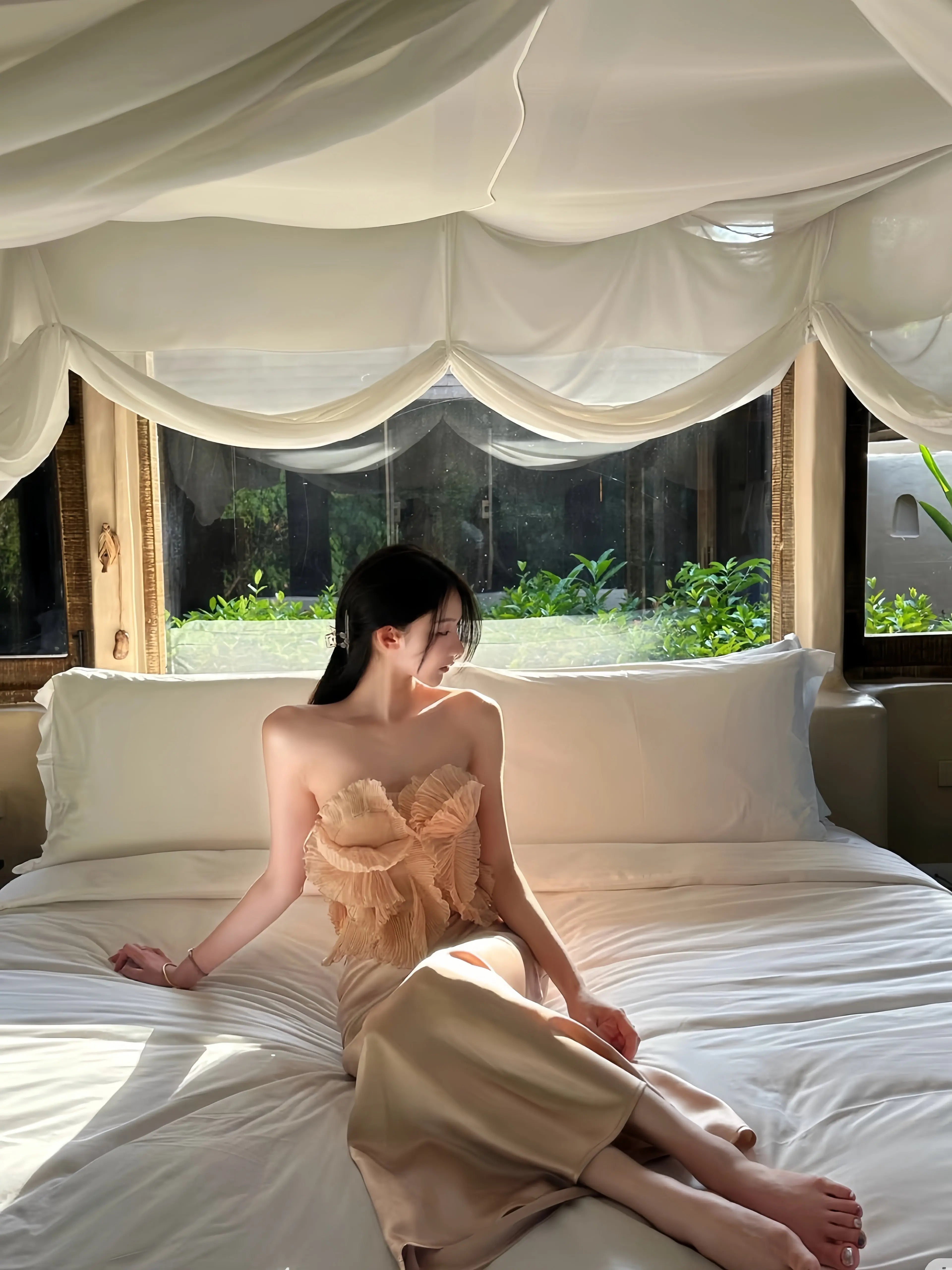 French Style Strapless Lace Ruffle Top - Velanocta